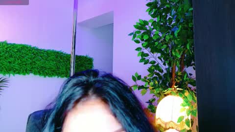 cuteness__girl online show from 10.29.25