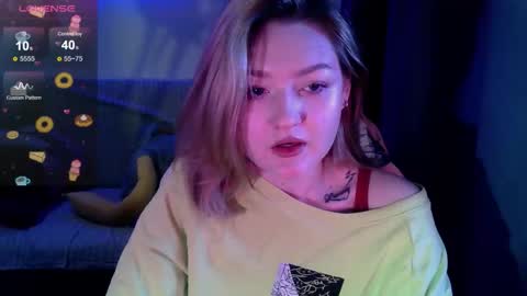 cutepie33 online show from 10.28.25