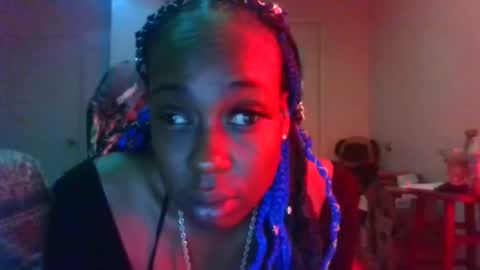 mary mack online show from 02.05.25