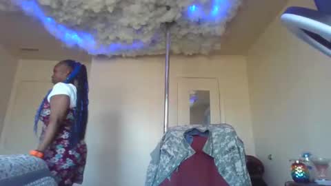 mary mack online show from 02.25.25