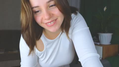 Snapshot of cutesmile_sharon chatting on 01.11.25 cutesmile sharon online show from 01.11.25