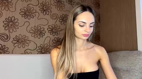 Alina online show from 11.26.25