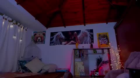 Snapshot of cuteweed420 chatting on 02.24.25 cuteweed420 online show from 02.24.25