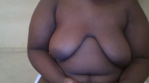 cutey_mellanin online show from 12.31.24