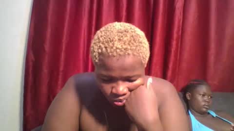 cutey_mellanin online show from 01.15.25