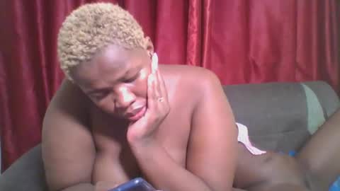 cutey_mellanin online show from 01.22.25