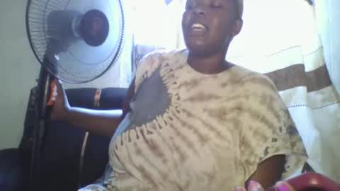 cutey_mellanin online show from 10.23.25