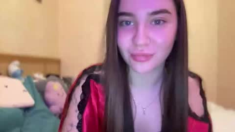 Snapshot of cuteyaji chatting on 10.06.25 CuteAnn online show from 10.06.25