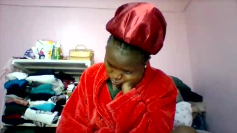 Snapshot of cutezola chatting on 09.26.25 cutezola online show from 09.26.25