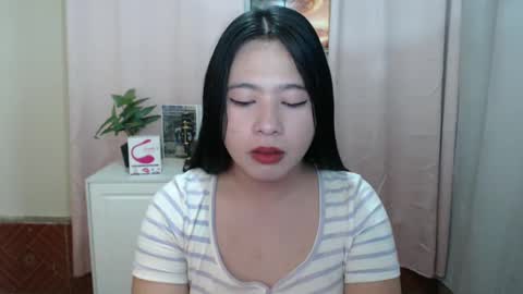 cutie_asianwoman online show from 12.17.24