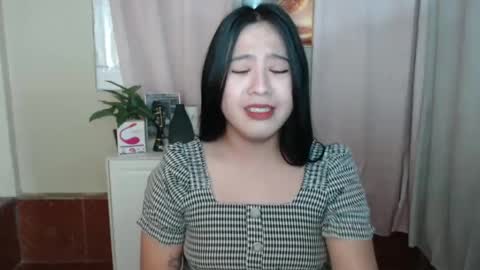 cutie_asianwoman online show from 01.17.25