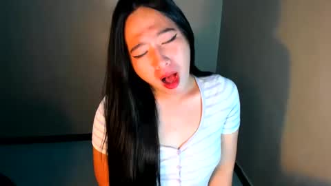 cutie_asianwoman online show from 02.13.25