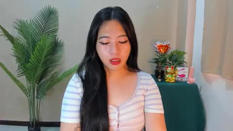 cutie_asianwoman online show from 09.12.25