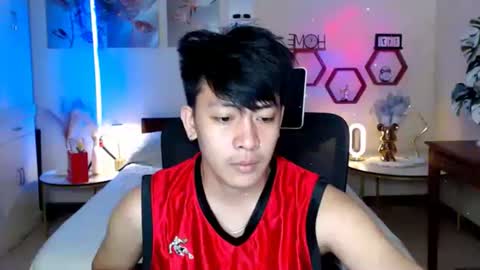 Neil Taylor online show from 02.19.26