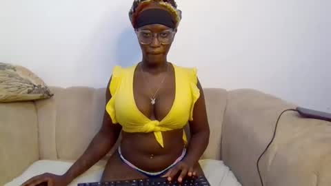 CUTIE online show from 04.17.26