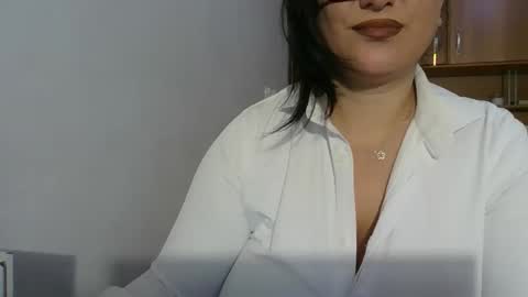 Snapshot of cutieammy chatting on 11.12.25 Ami online show from 11.12.25