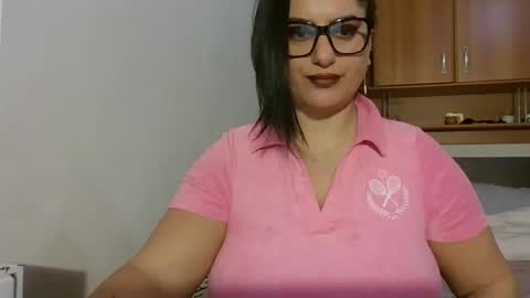 Snapshot of cutieammy chatting on 11.16.25 Ami online show from 11.16.25