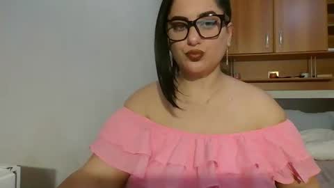 Snapshot of cutieammy chatting on 11.18.25 Ami online show from 11.18.25