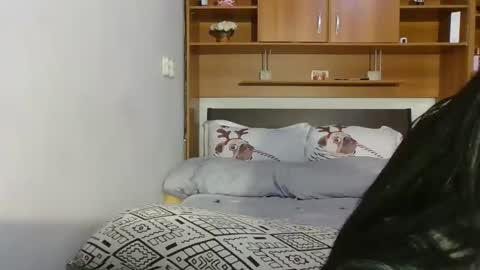 Snapshot of cutieammy chatting on 12.18.25 Ami online show from 12.18.25