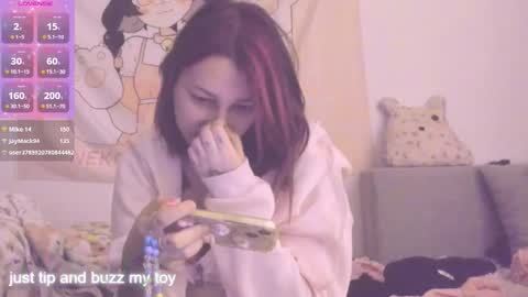 Snapshot of cutielanalova chatting on 10.15.25 cutielanalova online show from 10.15.25