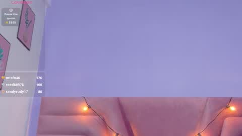 Kiara  online show from 12.21.25