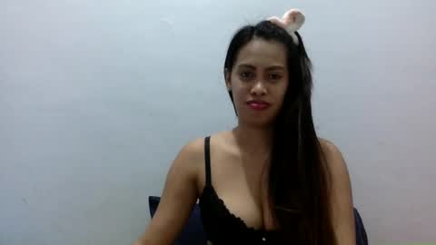 CutieTrina online show from 12.19.24