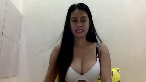 CutieTrina online show from 02.04.25