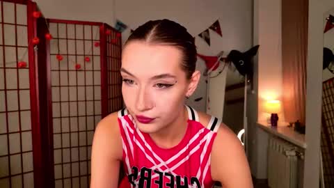 Vivienne online show from 10.30.25