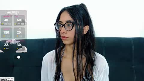 miss ari  online show from 11.15.25