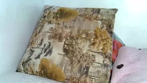 Snapshot of cuttey_slim chatting on 09.11.25 cuttey_slim online show from 09.11.25