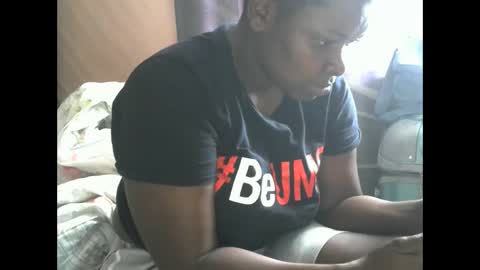 Snapshot of cuttie_baby chatting on 11.12.25 cuttie_baby online show from 11.12.25