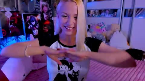 Nora online show from 03.22.26