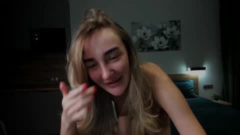 CuttieChloe online show from 12.29.24