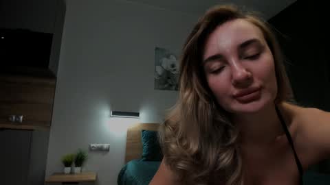 CuttieChloe online show from 01.29.25
