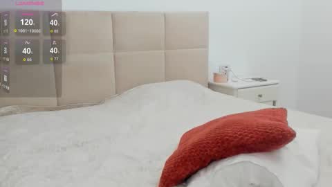 Snapshot of cyber_geisha chatting on 10.26.25 Eva online show from 10.26.25