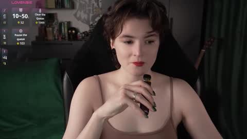 Helen Blossom online show from 12.18.25