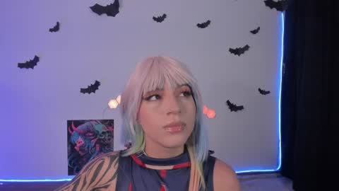 Snapshot of cyberzoe chatting on 10.06.25  cyber zoe   online show from 10.06.25