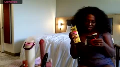 Cyndy Lou Who online show from 07.09.26