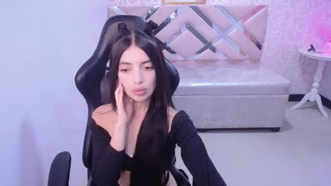 Snapshot of cynthia_ch chatting on 09.28.25 CINTIA ARAUJO online show from 09.28.25