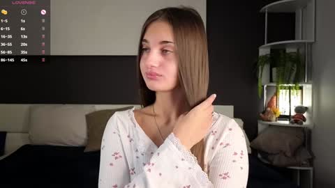 Snapshot of czamabech chatting on 01.17.25 Isabella online show from 01.17.25
