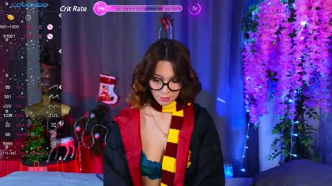 Dora use speakers. I really like to talk online show from 12.16.24
