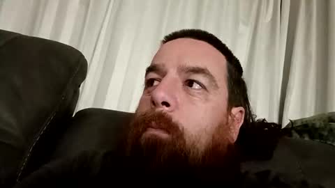 Snapshot of d1988 chatting on 09.28.25 D online show from 09.28.25