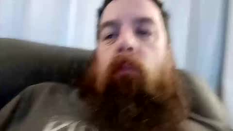 Snapshot of d1988 chatting on 10.27.25 D online show from 10.27.25