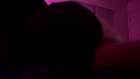 Snapshot of d710108 chatting on 10.13.25 d710108 online show from 10.13.25