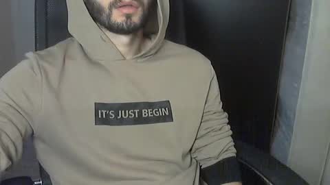 Dolce online show from 11.08.25