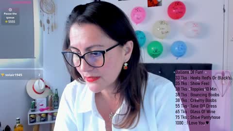 Snapshot of d_martii chatting on 02.01.25 Mia online show from 02.01.25