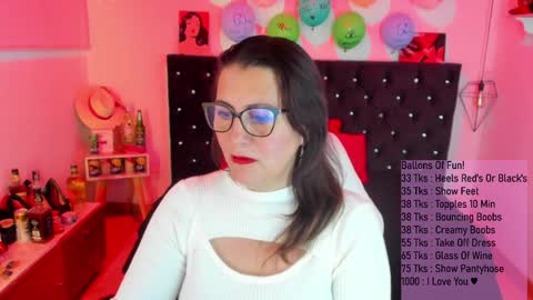 Snapshot of d_martii chatting on 02.02.25 Mia online show from 02.02.25