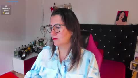 Snapshot of d_martii chatting on 02.27.25 Mia online show from 02.27.25