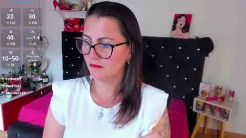 Snapshot of d_martii chatting on 02.28.25 Mia online show from 02.28.25