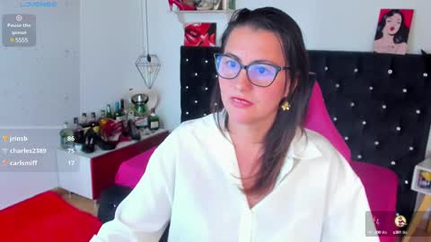 Snapshot of d_martii chatting on 03.01.25 Mia online show from 03.01.25